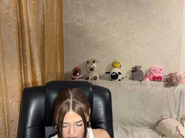 urcutiebunny live cam on BongaCams