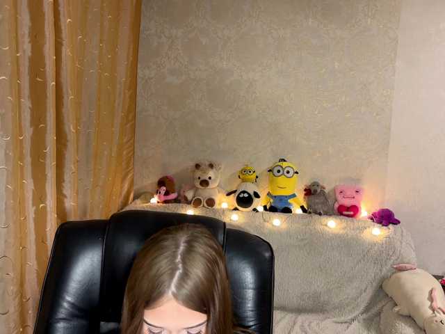 urcutiebunny live cam on BongaCams
