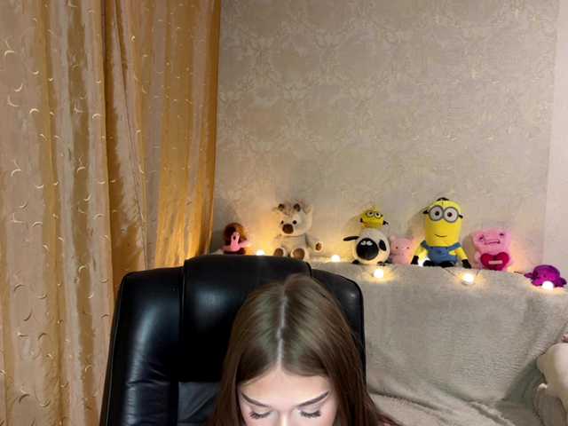 urcutiebunny live cam on BongaCams