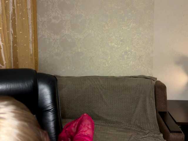 urcutiebunny live cam on BongaCams