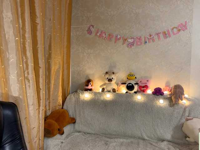 urcutiebunny live cam on BongaCams