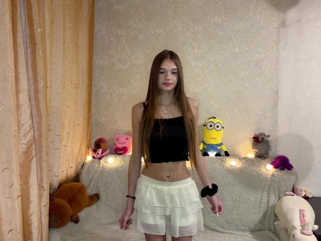 urcutiebunny live cam on BongaCams