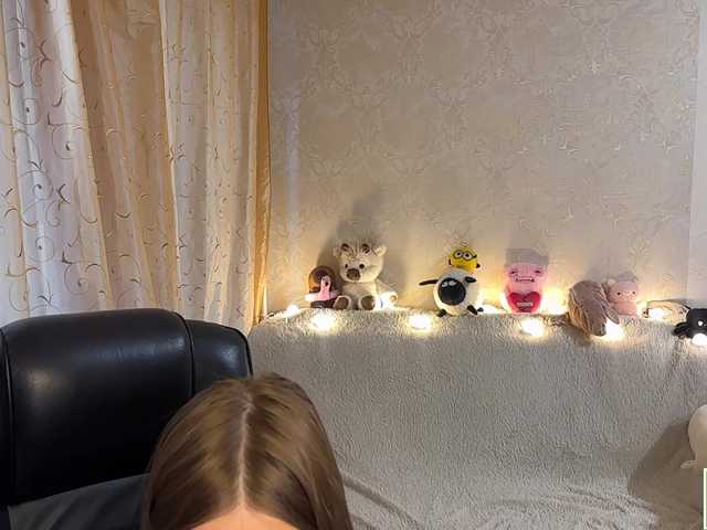 urcutiebunny live cam on BongaCams
