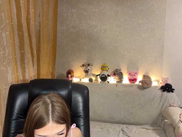 urcutiebunny live cam on BongaCams