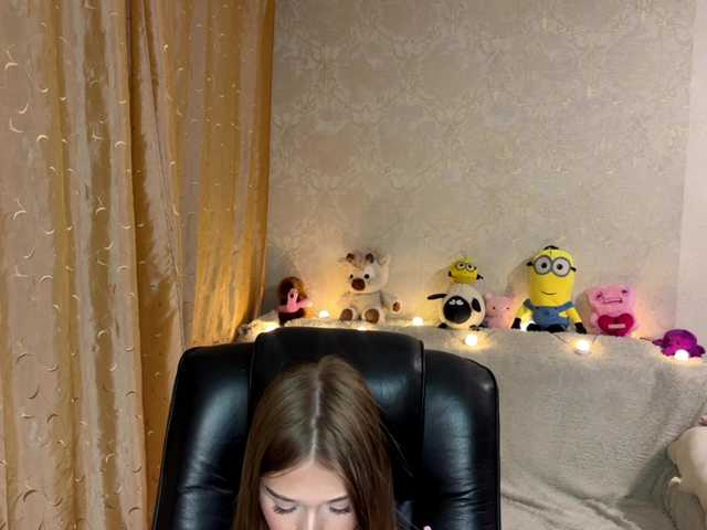 urcutiebunny live cam on BongaCams