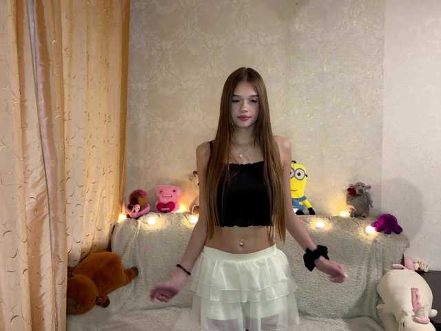 urcutiebunny live cam on BongaCams