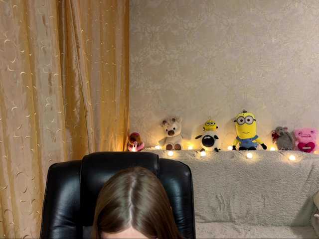 urcutiebunny live cam on BongaCams