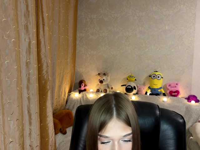 urcutiebunny live cam on BongaCams