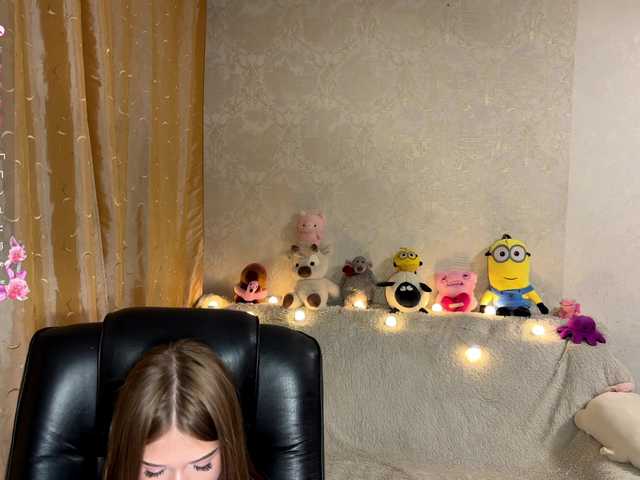 urcutiebunny live cam on BongaCams