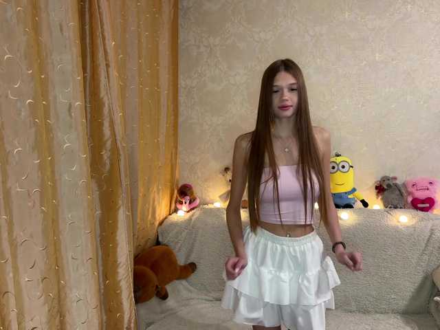 urcutiebunny live cam on BongaCams