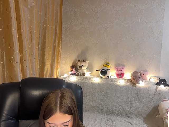 urcutiebunny live cam on BongaCams