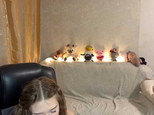 urcutiebunny live cam on BongaCams