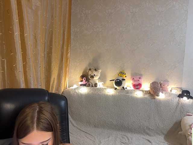 urcutiebunny live cam on BongaCams