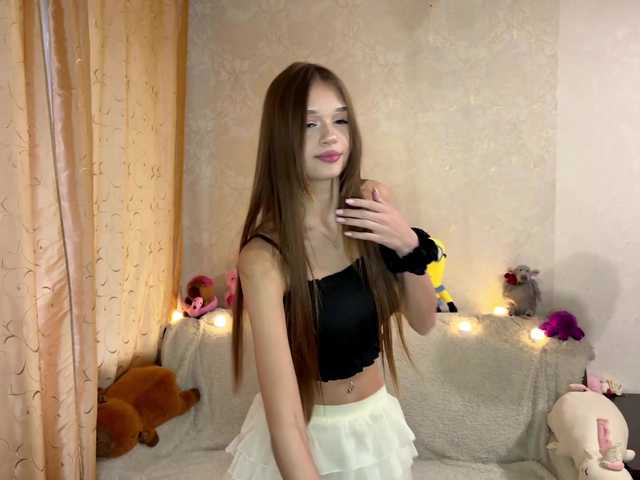 urcutiebunny live cam on BongaCams