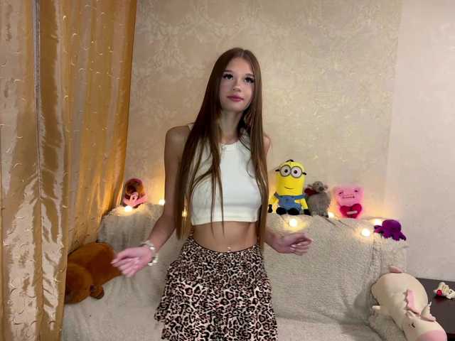 urcutiebunny live cam on BongaCams