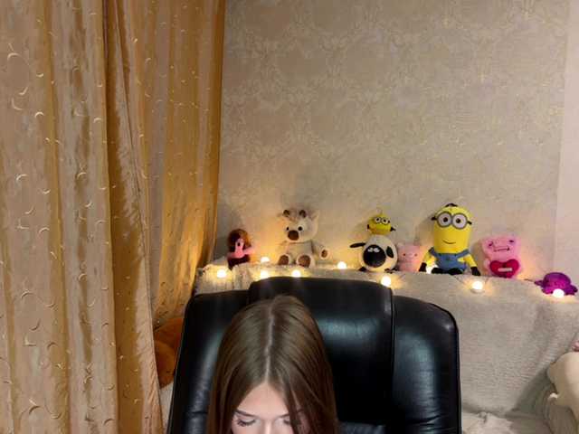 urcutiebunny live cam on BongaCams