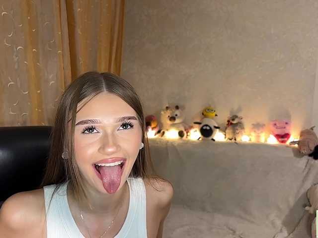 urcutiebunny live webcam show