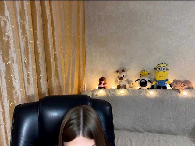 urcutiebunny live cam on BongaCams