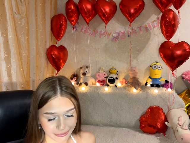 urcutiebunny live cam on BongaCams