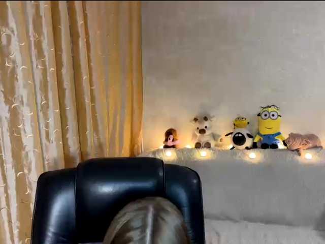urcutiebunny live cam on BongaCams