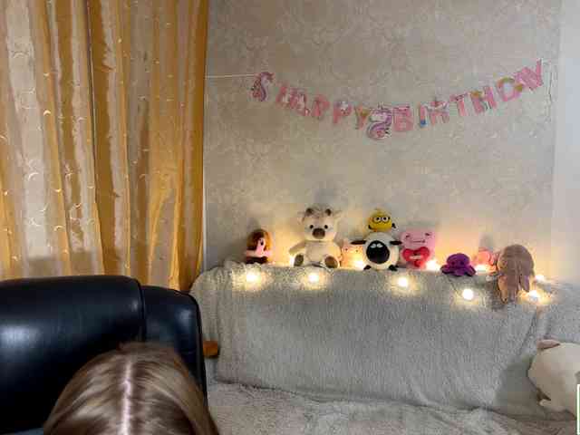 urcutiebunny webcam