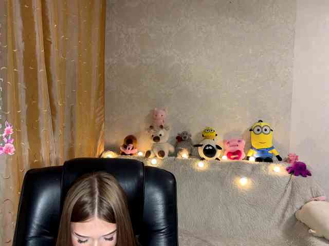 urcutiebunny webcam