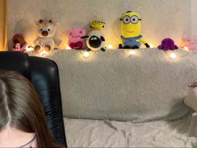 urcutiebunny webcam