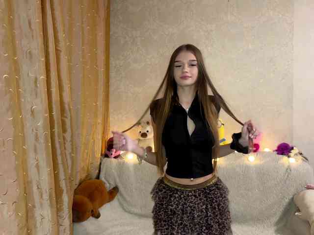 urcutiebunny Live Webcam on BongaCams