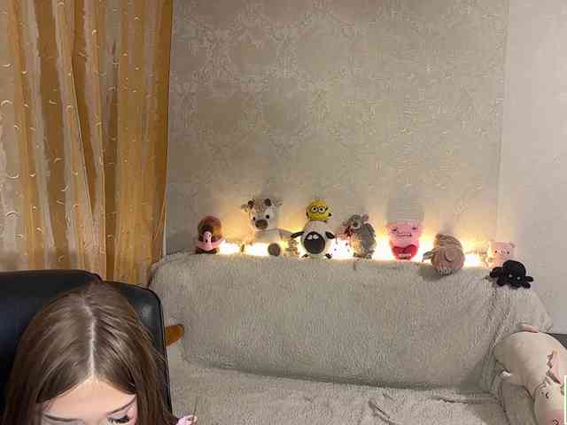 urcutiebunny webcam
