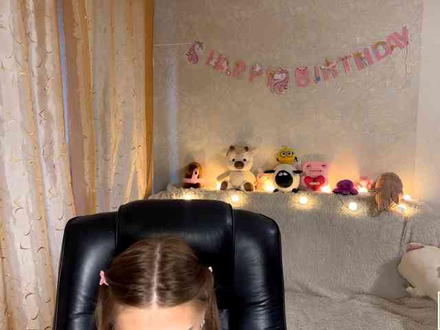 urcutiebunny webcam