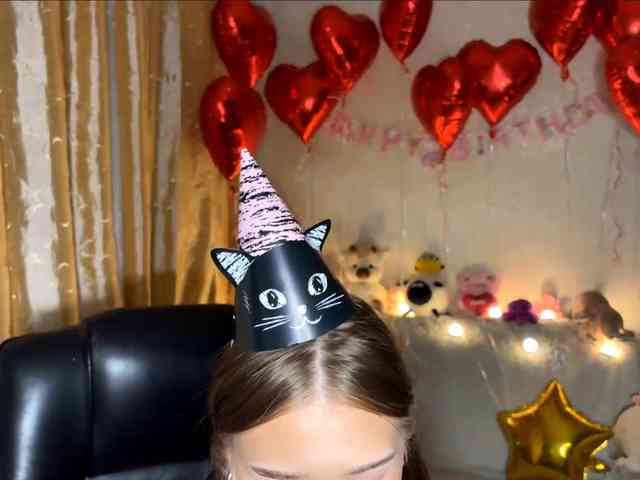urcutiebunny webcam