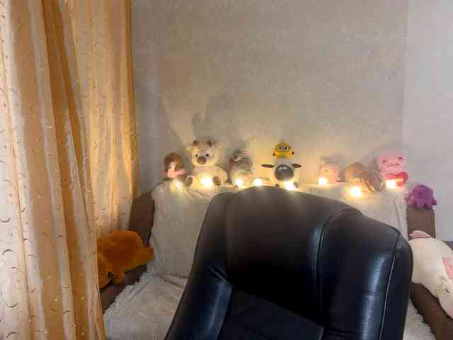 urcutiebunny webcam