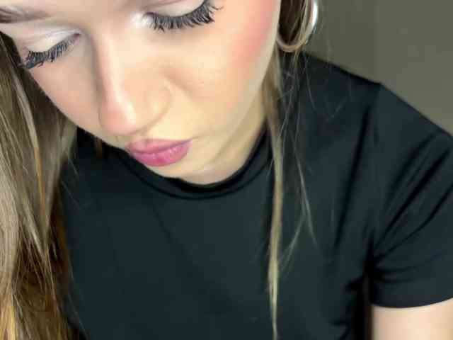urcutiebunny Sex Cam Show