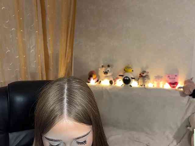 urcutiebunny webcam