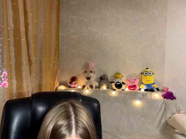 urcutiebunny webcam