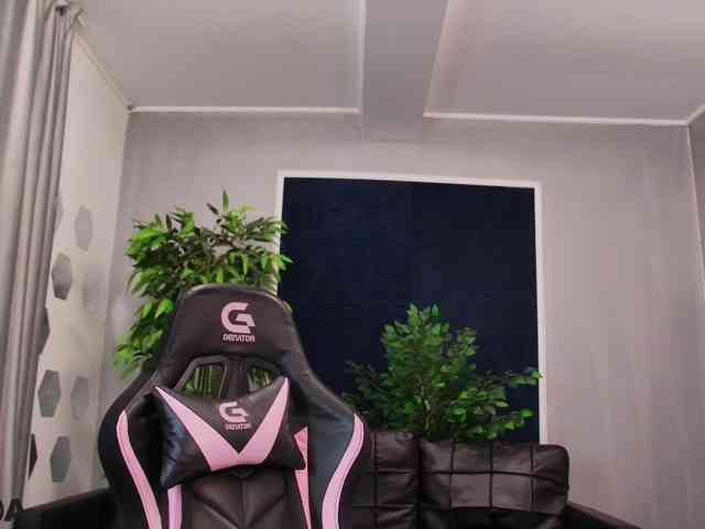VickyBlazze webcam