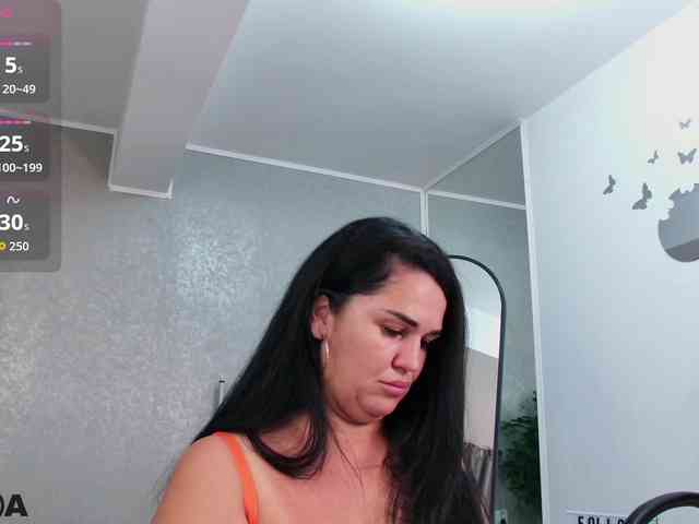 VickyBlazze webcam
