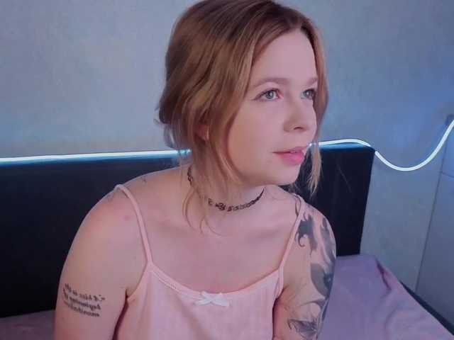 AliseKitt live cam on BongaCams