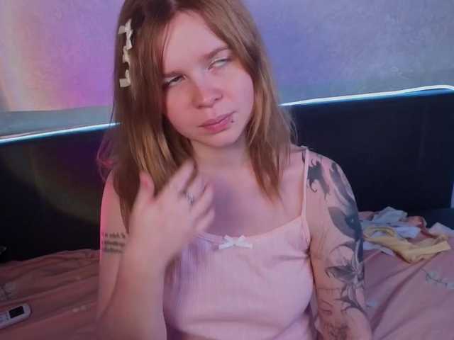 AliseKitt live cam on BongaCams