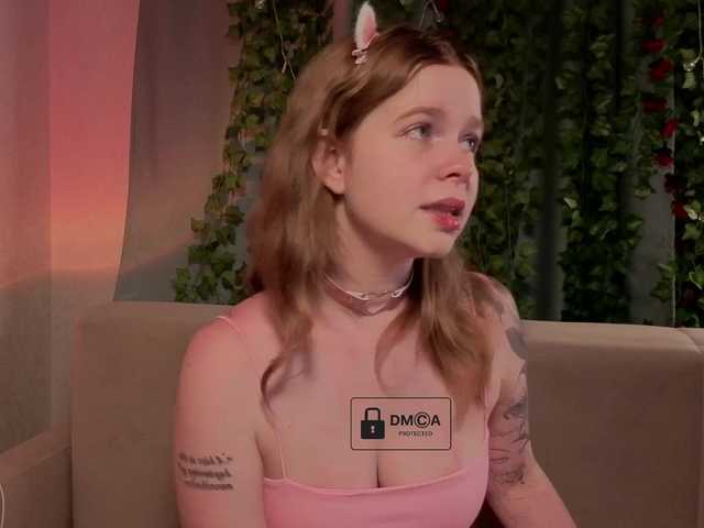 AliseKitt live cam on BongaCams