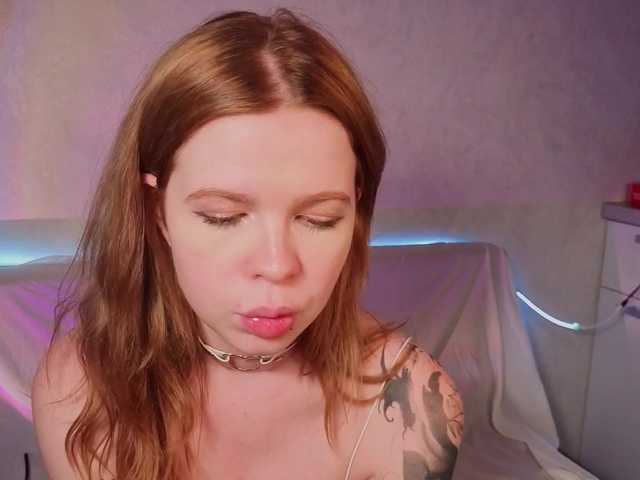 AliseKitt live webcam show