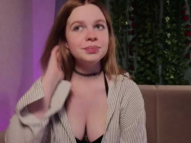 AliseKitt live webcam show