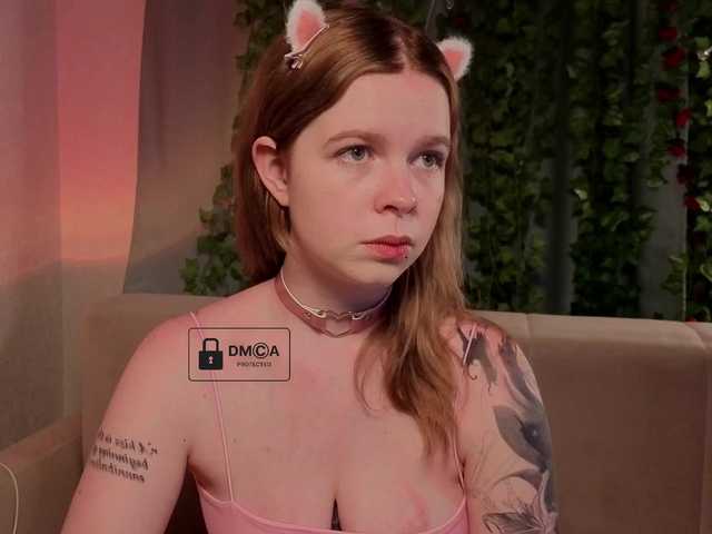 AliseKitt live cam on BongaCams