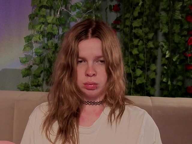 AliseKitt live webcam show
