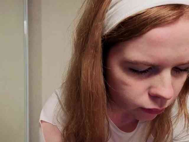 AliseKitt webcam