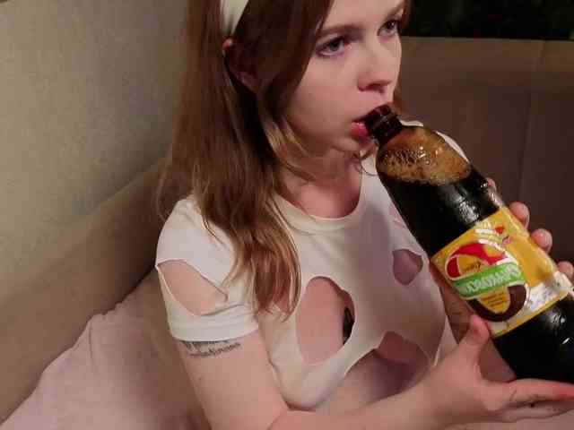 AliseKitt webcam