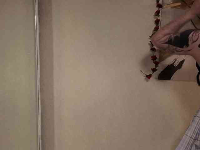 AliseKitt webcam