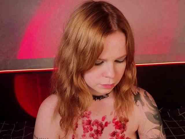 AliseKitt Live Webcam on BongaCams