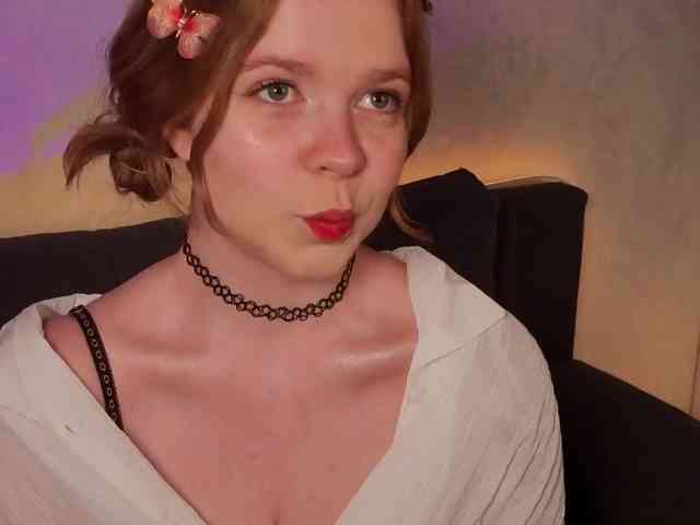 AliseKitt webcam