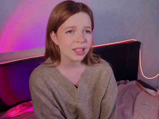 AliseKitt webcam